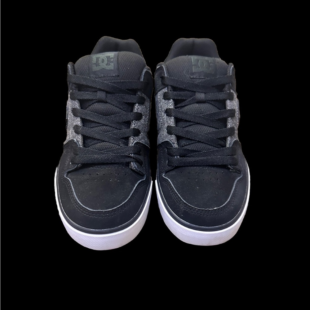 Men’s DC Pure Low Top Sneaker Size 7.5